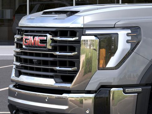 New 2025 GMC Sierra 2500 SLE w/ SLE Value Package; image 37