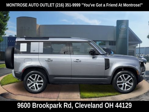 Used 2024 Land Rover Defender 110 S AWD/4WD image 3