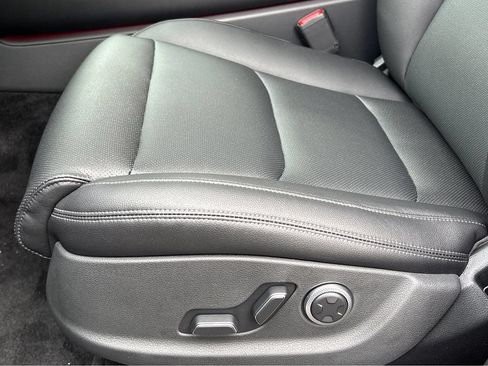 New 2026 Genesis GV70 2.5T AWD/4WD image 31