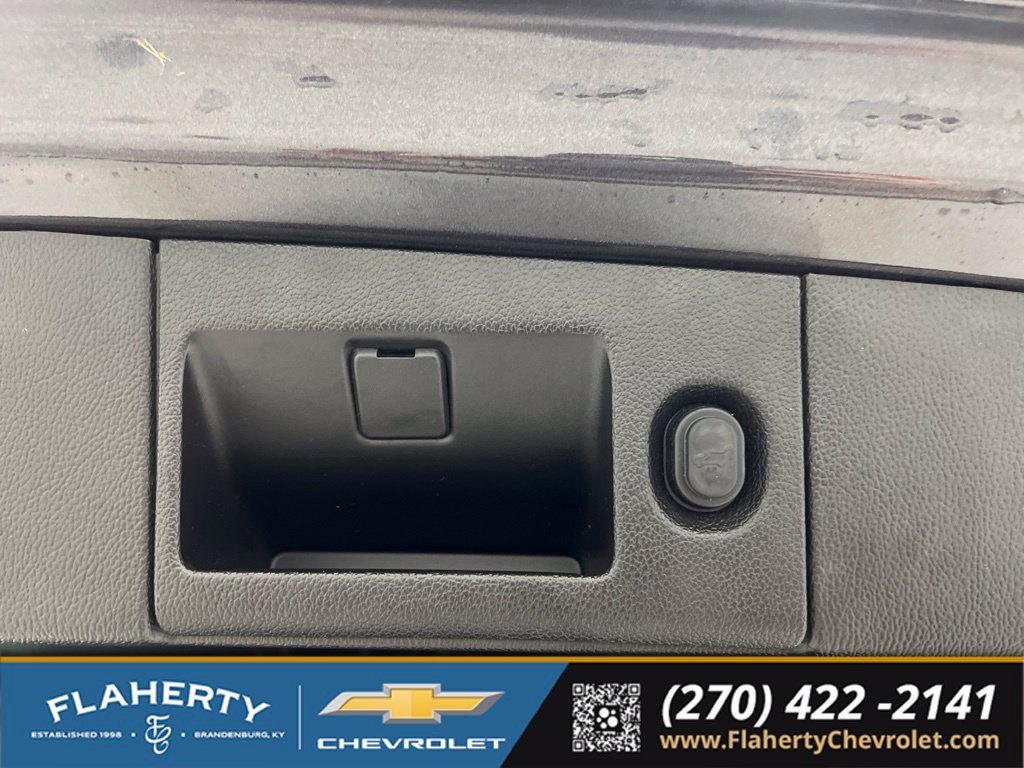 Used 2016 Chevrolet Suburban LT AWD/4WD image 21