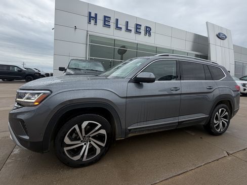 Used 2021 Volkswagen Atlas SEL Premium AWD/4WD image 3