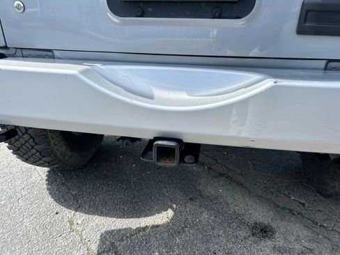 Used 2015 Jeep Wrangler Unlimited Sahara w/ Connectivity Group image 15