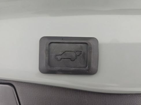 Used 2023 Toyota RAV4 XLE w/ Convenience Package AWD/4WD image 32