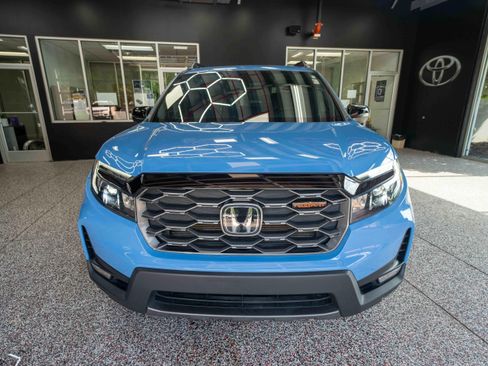 Used 2024 Honda Passport TrailSport image 6