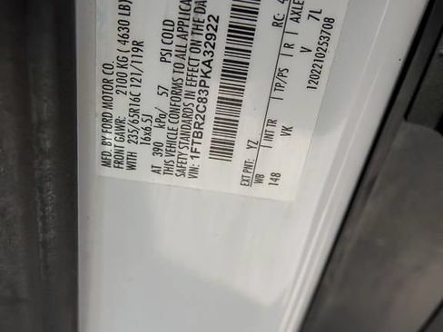 Used 2023 Ford Transit 250 Medium Roof AWD image 27