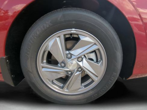 New 2025 Hyundai Elantra SE w/ Cargo Package FWD image 4