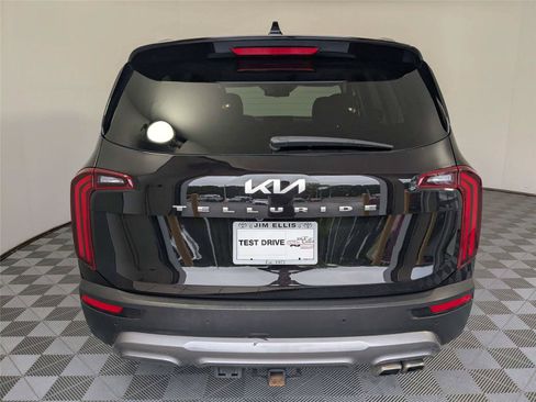 Used 2022 Kia Telluride EX w/ EX Premium Package FWD image 7