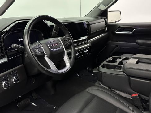 Used 2025 GMC Sierra 1500 SLT AWD/4WD image 10