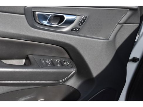 Certified 2023 Volvo XC60 B5 Core w/ Climate Package image 27