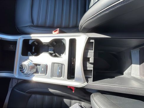 Certified 2024 Ford Edge SEL w/ Convenience Package image 13