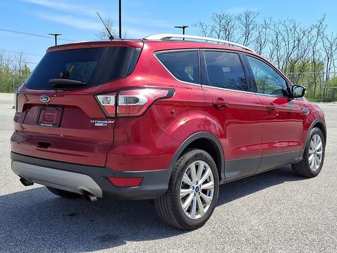 Used 2017 Ford Escape Titanium image 9