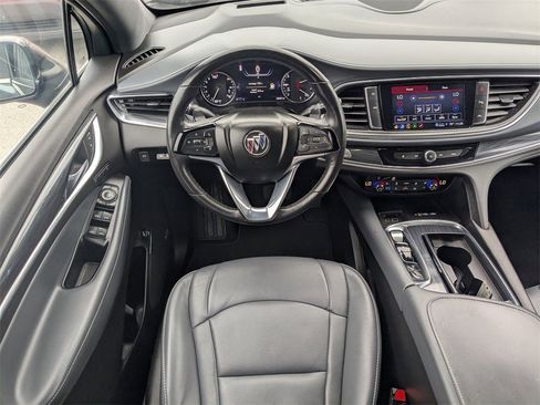 Used 2024 Buick Enclave Premium image 14