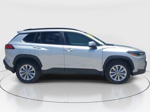Certified 2024 Toyota Corolla Cross LE w/ Moonroof Package image 2