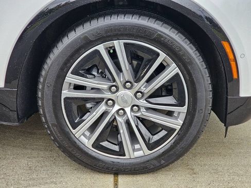 Certified 2024 Cadillac Lyriq Luxury w/ LPO, Floor Liner Package AWD/4WD image 9