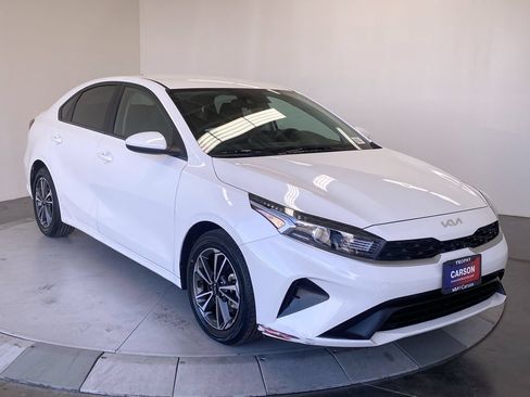 Used 2024 Kia Forte LXS FWD image 7
