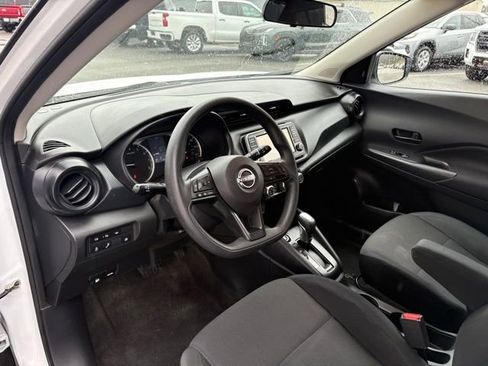 Used 2024 Nissan Kicks S image 10