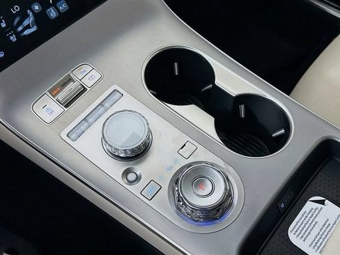 New 2026 Genesis GV70 2.5T Advanced AWD/4WD image 15