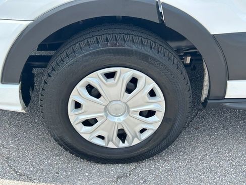 Certified 2025 Ford Transit 350 XLT RWD image 17