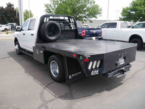 Used 2024 RAM 3500 Tradesman w/ Chrome Appearance Group AWD/4WD image 5