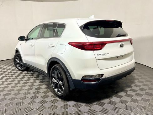 Used 2022 Kia Sportage LX w/ LX AWD Value Edition Package image 11