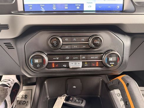 Used 2023 Ford Bronco Badlands AWD/4WD image 28