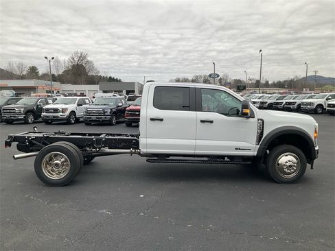 New 2026 Ford F450 XL image 4