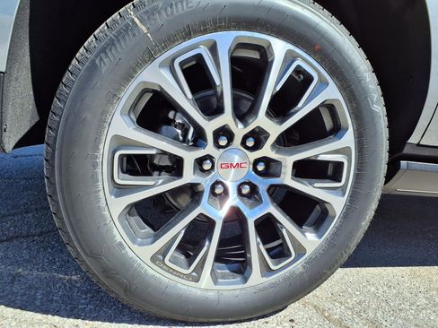 New 2026 GMC Yukon Denali w/ Denali Reserve Package image 31