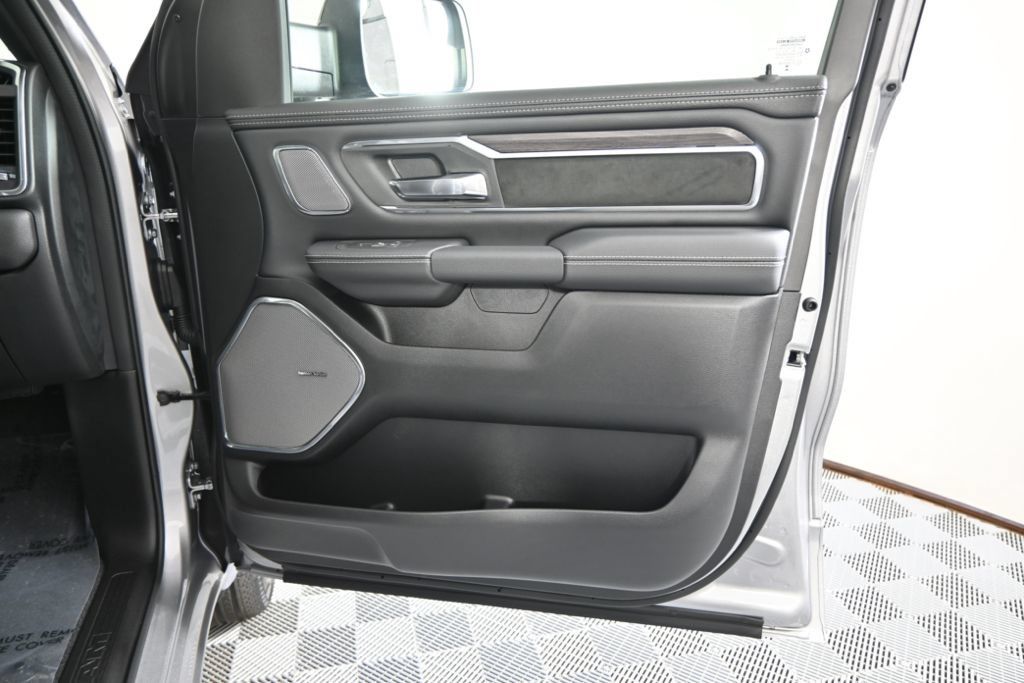 Used 2026 RAM 1500 Laramie w/ Night Edition AWD/4WD image 13