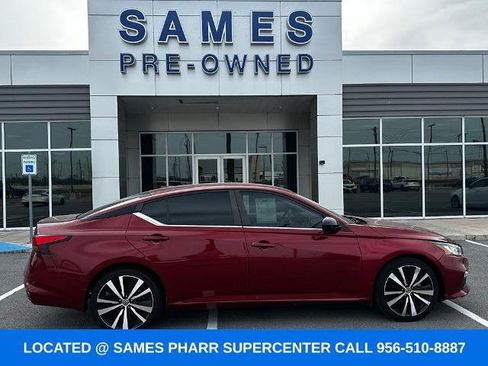 Used 2022 Nissan Altima 2.5 SR FWD image 2