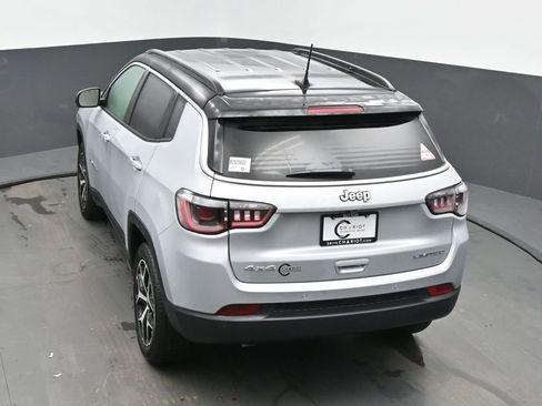 New 2026 Jeep Compass Limited image 33