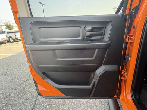Used 2019 RAM 1500 Express w/ Express Value Package AWD/4WD image 14