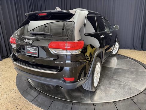 Used 2017 Jeep Grand Cherokee Limited image 8
