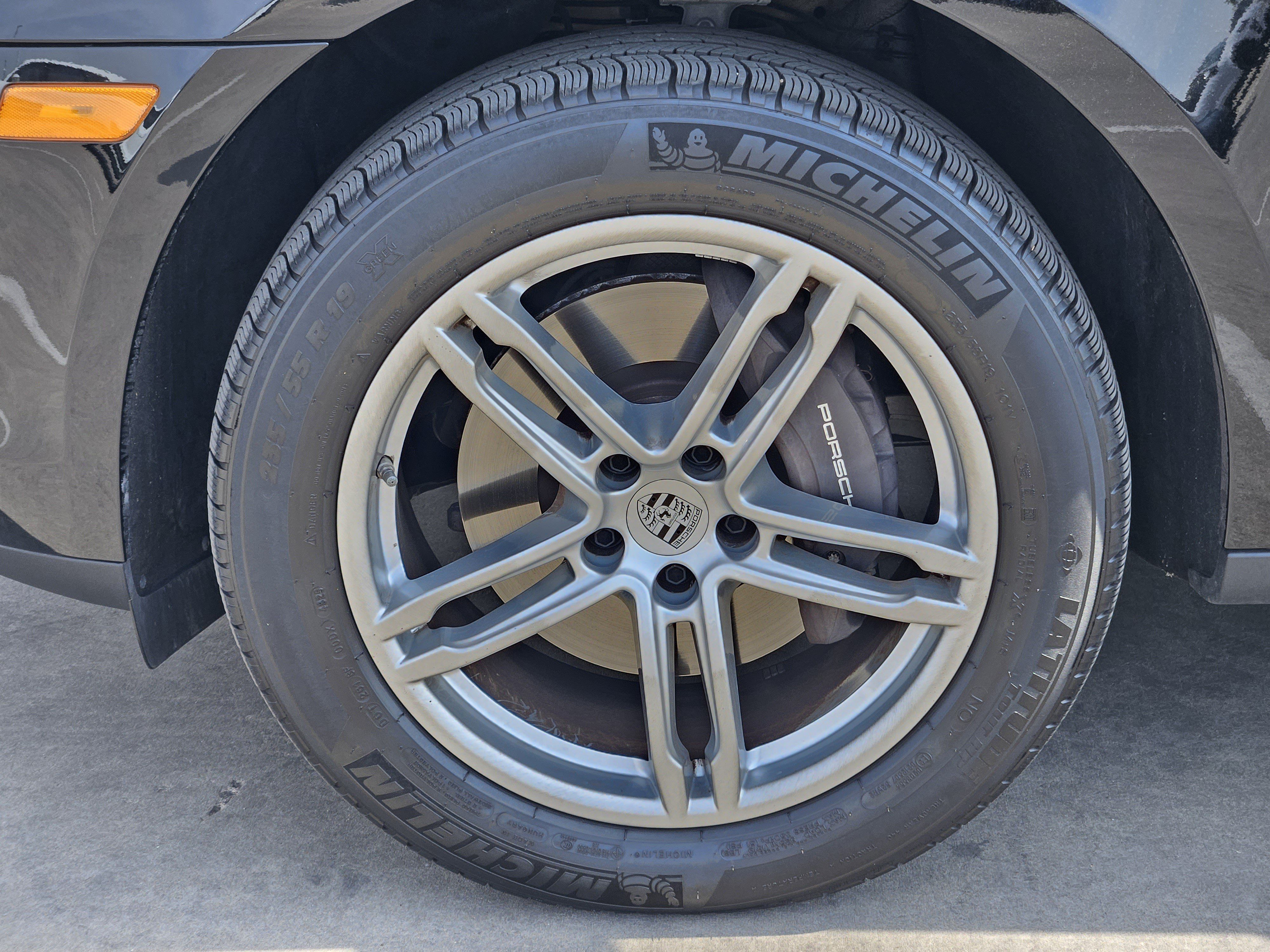 Certified 2026 Porsche Macan AWD/4WD image 14