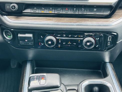 Used 2022 Chevrolet Silverado 1500 LT Trail Boss w/ LT Trail Boss Premium Package image 26