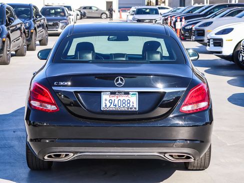 Used 2018 Mercedes-Benz C 300 Sedan image 5