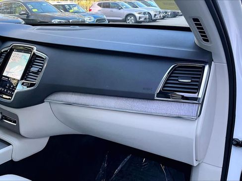 Used 2023 Volvo XC90 B6 Plus w/ Protection Package Premier AWD/4WD image 18