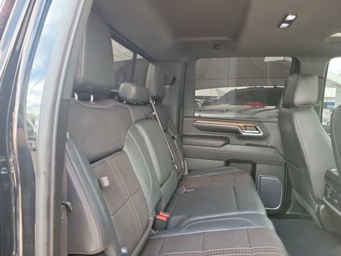 Used 2024 Chevrolet Silverado 2500 High Country w/ High Country Premium Package image 13