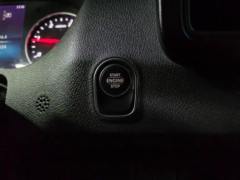 Used 2023 Mercedes-Benz Sprinter 2500 image 22