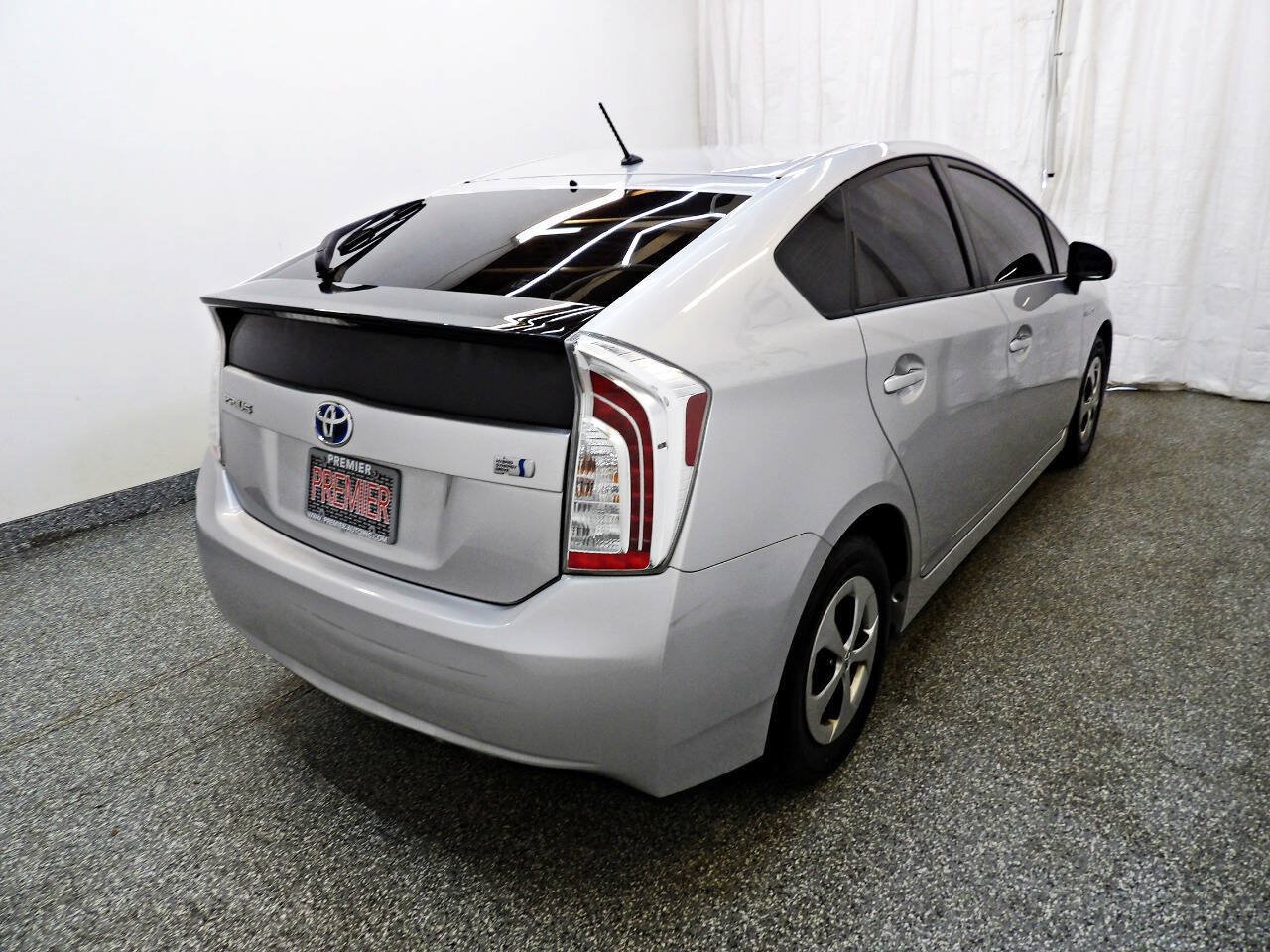 Used 2014 Toyota Prius Two FWD image 6