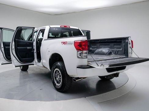 Used 2010 Toyota Tundra 4x4 Double Cab image 19