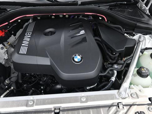 Certified 2025 BMW X3 xDrive30i w/ Premium Package image 17