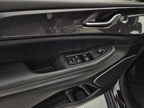 Used 2022 Jeep Grand Cherokee L Laredo RWD image 19