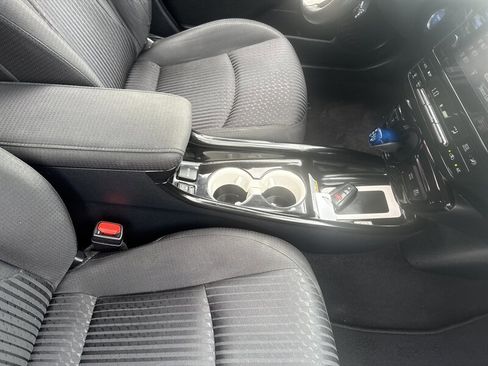 Used 2016 Toyota Prius Three Touring image 27