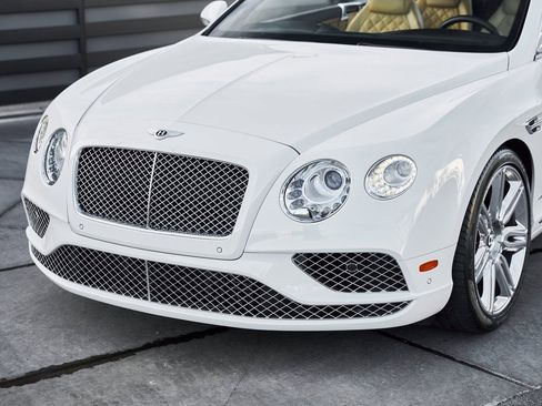 Used 2016 Bentley Continental GT image 6