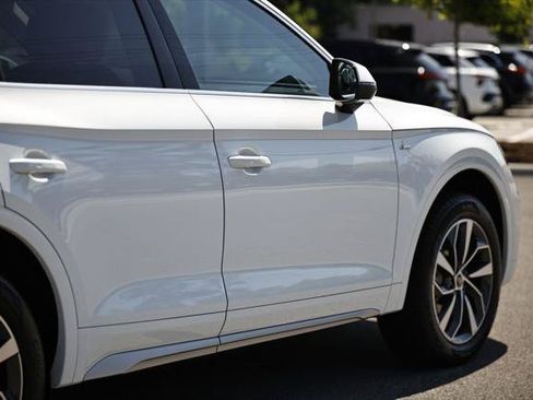 Certified 2025 Audi Q5 2.0T Premium AWD/4WD image 8