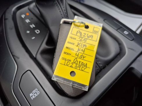 Used 2025 Kia K4 LXS image 24