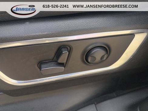 Used 2025 RAM 1500 Laramie AWD/4WD image 11