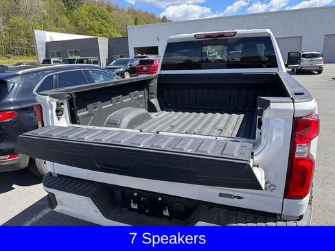 Used 2023 Chevrolet Silverado 2500 High Country w/ Z71 Off-Road Package AWD/4WD image 6