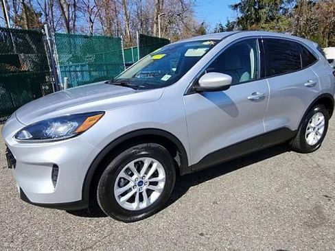 Certified 2020 Ford Escape SE AWD/4WD image 4