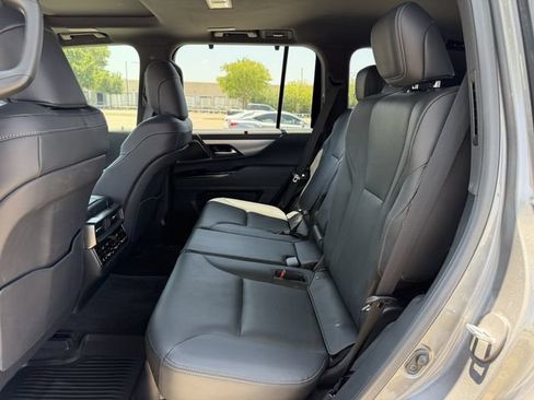 Used 2023 Lexus LX 600 F Sport w/ Accessory Package (Z1) AWD/4WD image 29